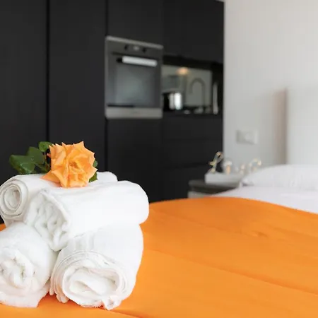 Daire Mont Des Olives - Cap D'ail- App6 *